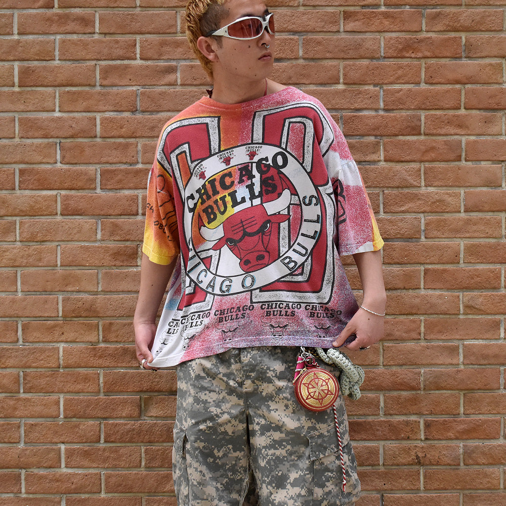 90's AOP！ NBA “Chicago Bulls” Tシャツ 250608H