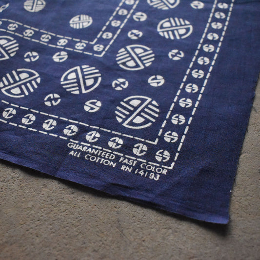 60-70's デッドストック! FAST COLOR トライバル柄 コットン バンダナ 250217