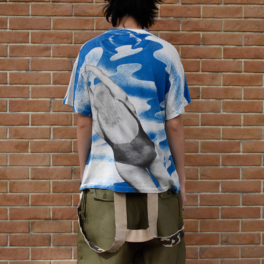 90's AOP！ “Swimsuit Women“ Tシャツ 250210HSGI