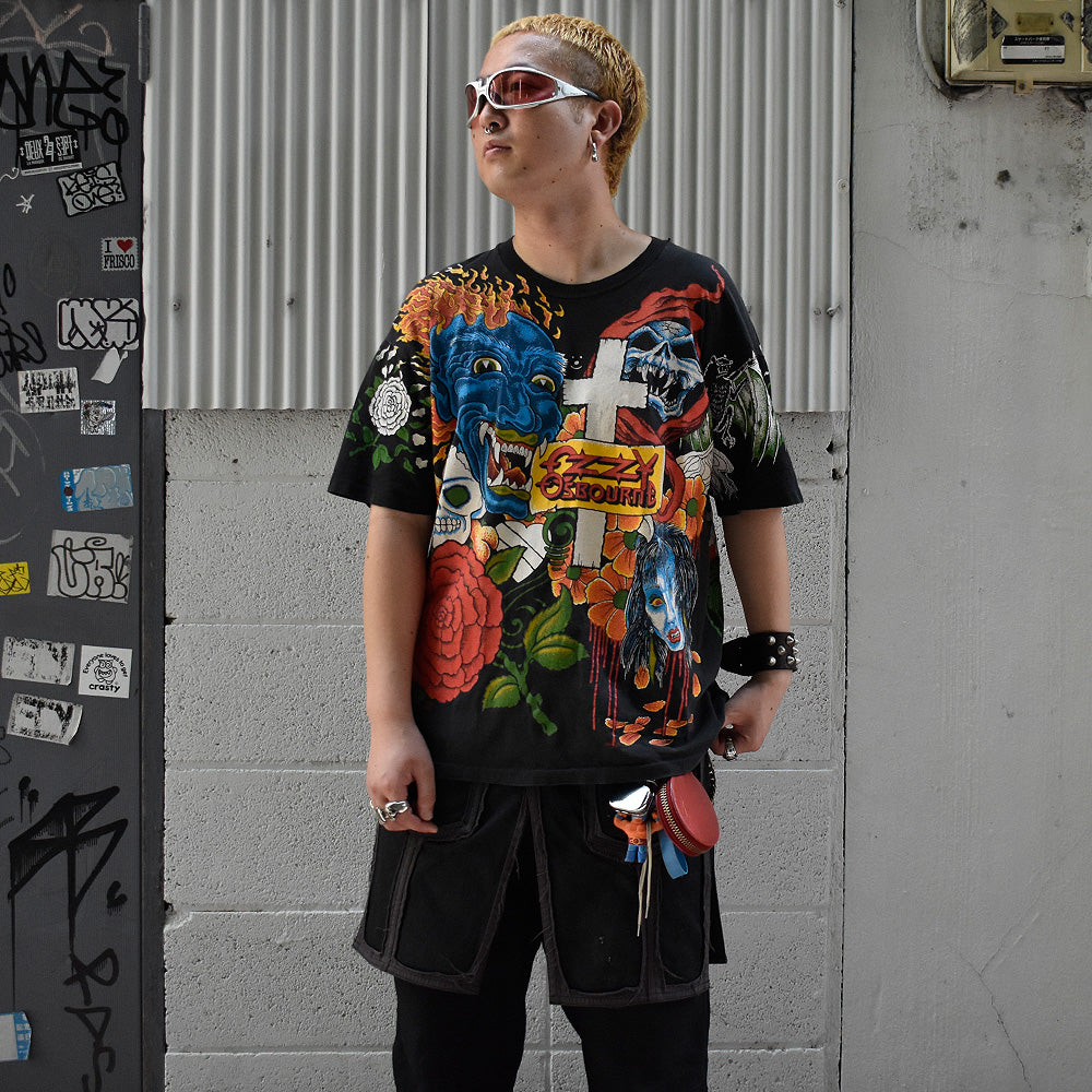 90's AOP！ Ozzy Osbourne “Tattoo pattern” ロック Tシャツ 250818H