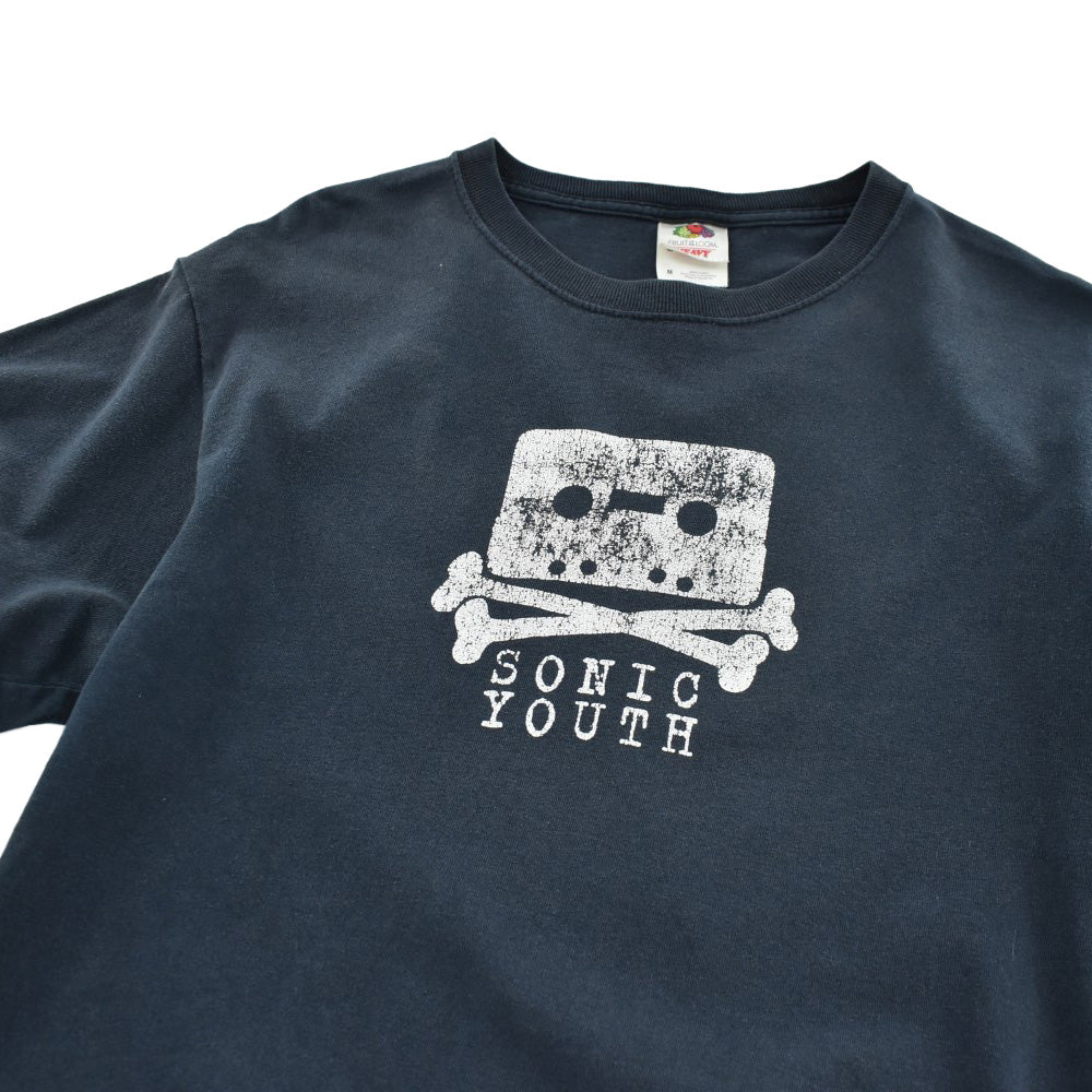 Y2K SONIC YOUTH "Cassette Skull & Crossbones" ノイズ ロックTシャツ 260714H