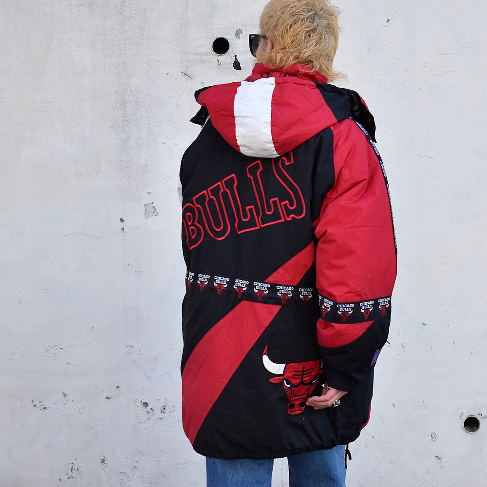 90’s PRO PLAYER NBA “Chicago Bulls” ロゴテープ！ フード付き フルジップジャケット 231229H