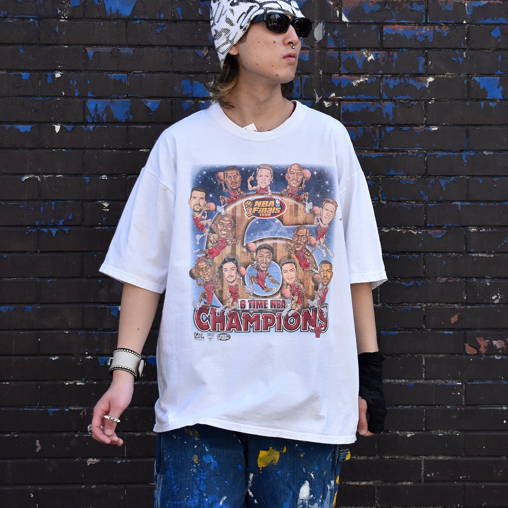 90's NBA Chicago Bulls 98 Finals “last dance members” Tシャツ 231201H