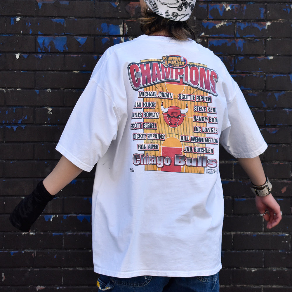 90's NBA Chicago Bulls 98 Finals “last dance members” Tシャツ 231201H