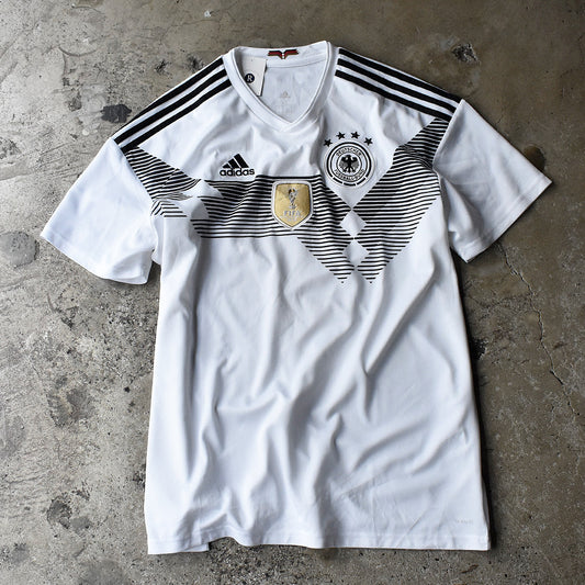 adidas 2018 ドイツ代表 サッカー ゲームシャツ 240902H