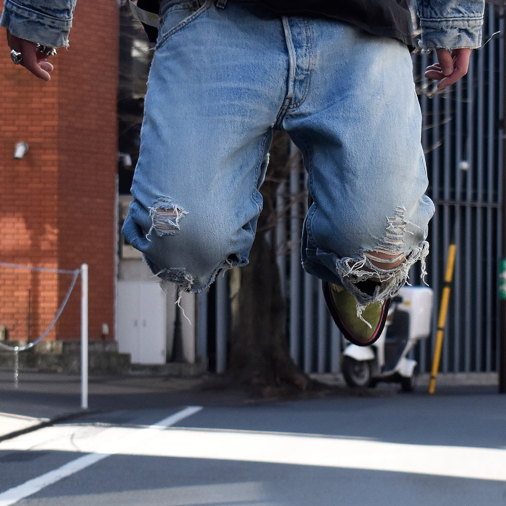 ダメージ！ Levi's 501 デニムパンツ Euro製 240108H