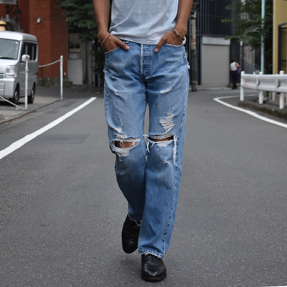 LEVI'S (リーバイス).リーバイス ダメージジーンズ - daterightstuff.com