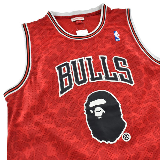 A BATHING APE × Mitchell & Ness シカゴブルズ バスケジャージ 260421H