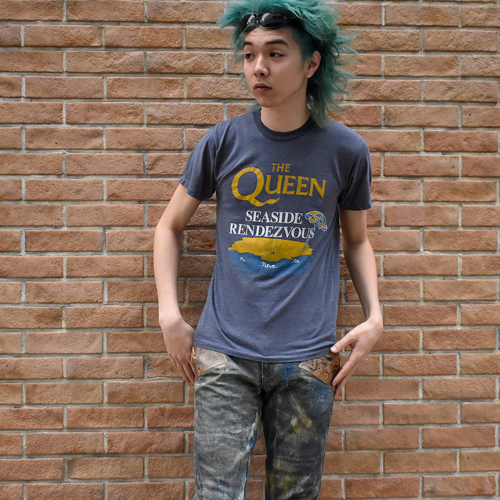90's Queen "Seaside Rendezvous" O.I.Q.F.C Convention Tシャツ 250512HYY