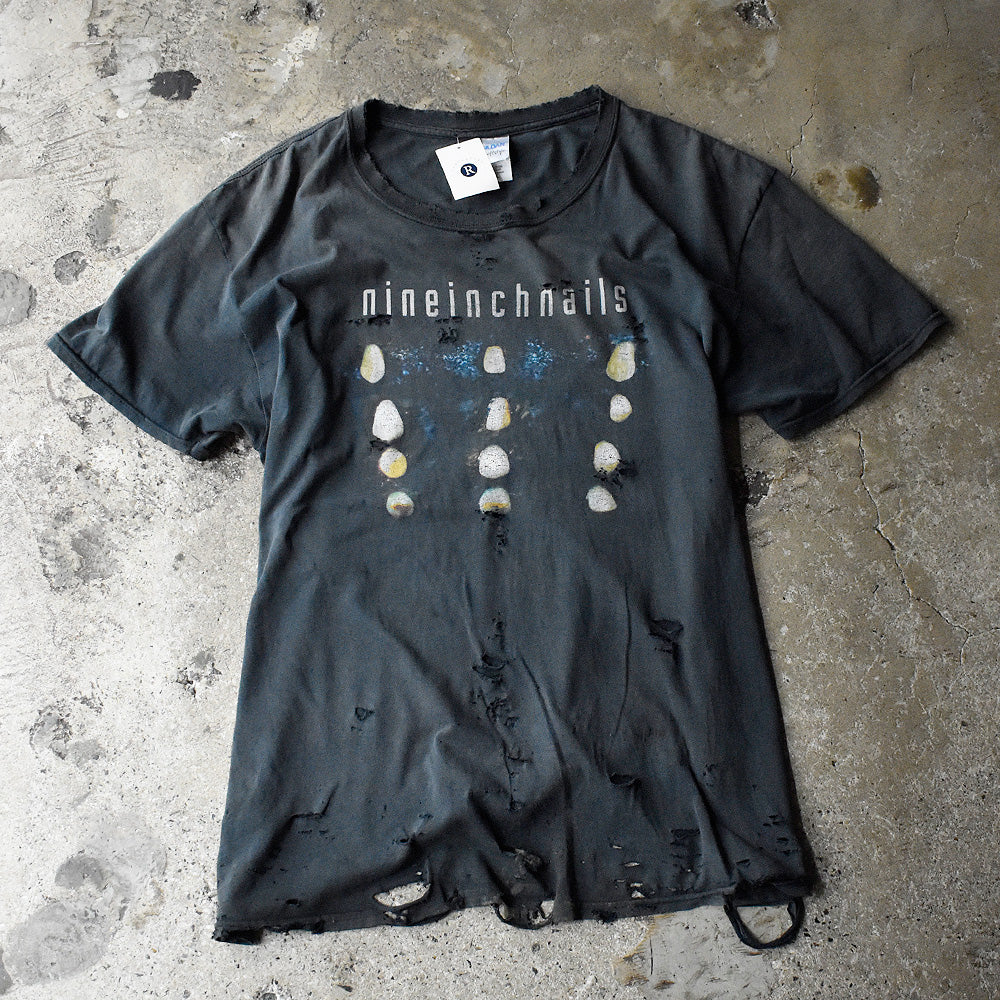 ボロ！ Nine Inch Nails ロック Tシャツ 250810H