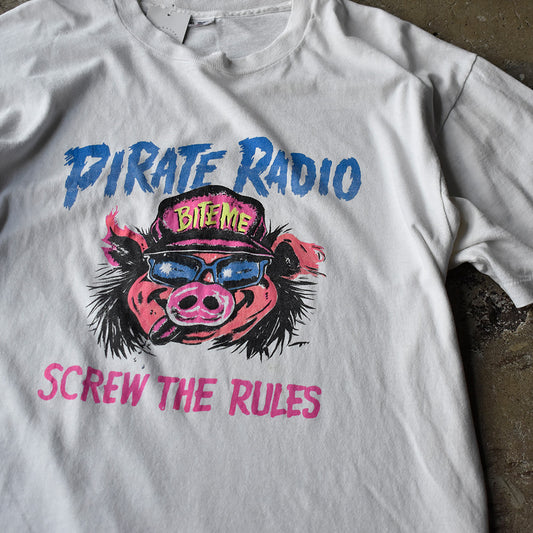 90's PIRATE RADIO "SCREW THE RULES" Pig Tシャツ 250723H