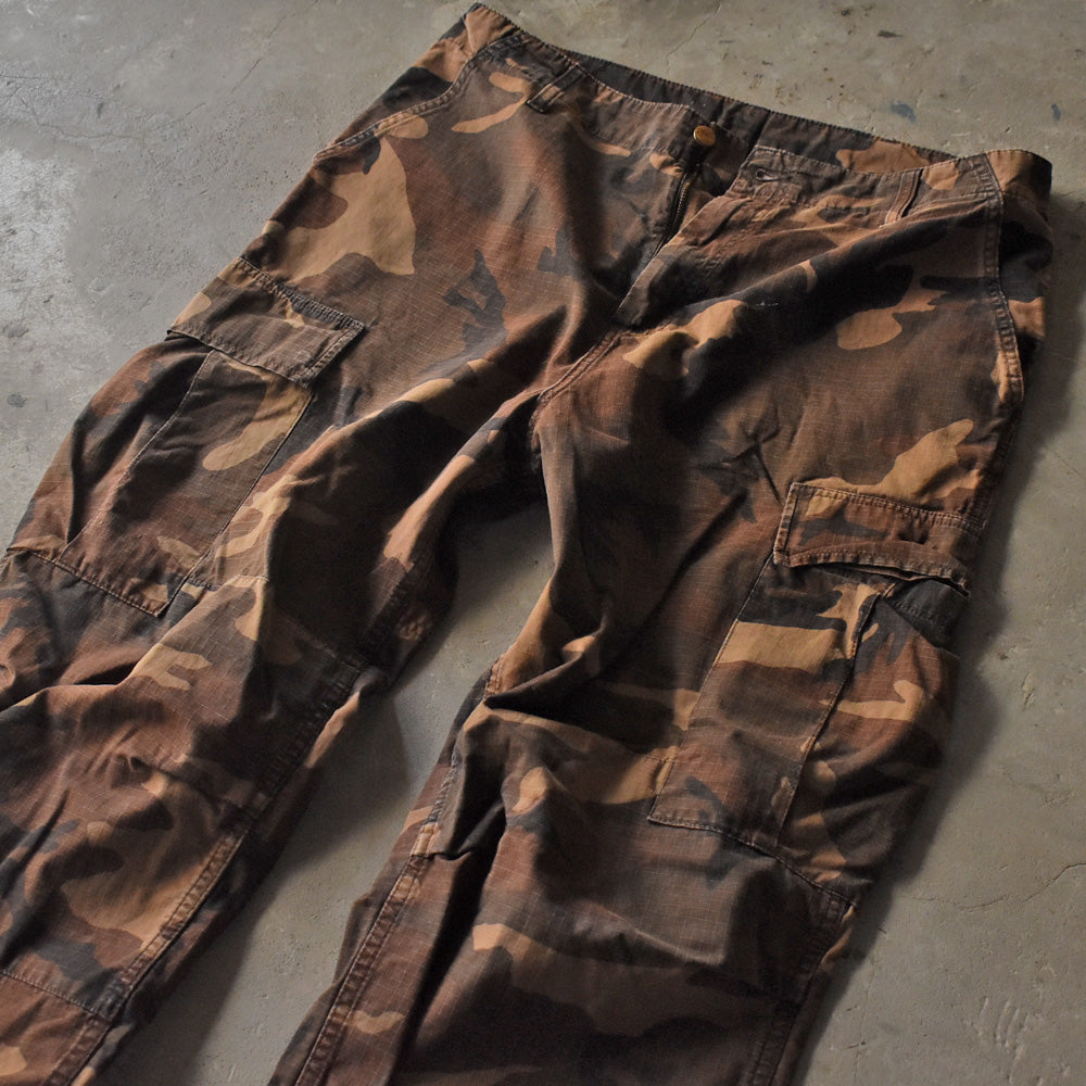 Carhartt 迷彩柄 リップストップ カーゴパンツ 231117