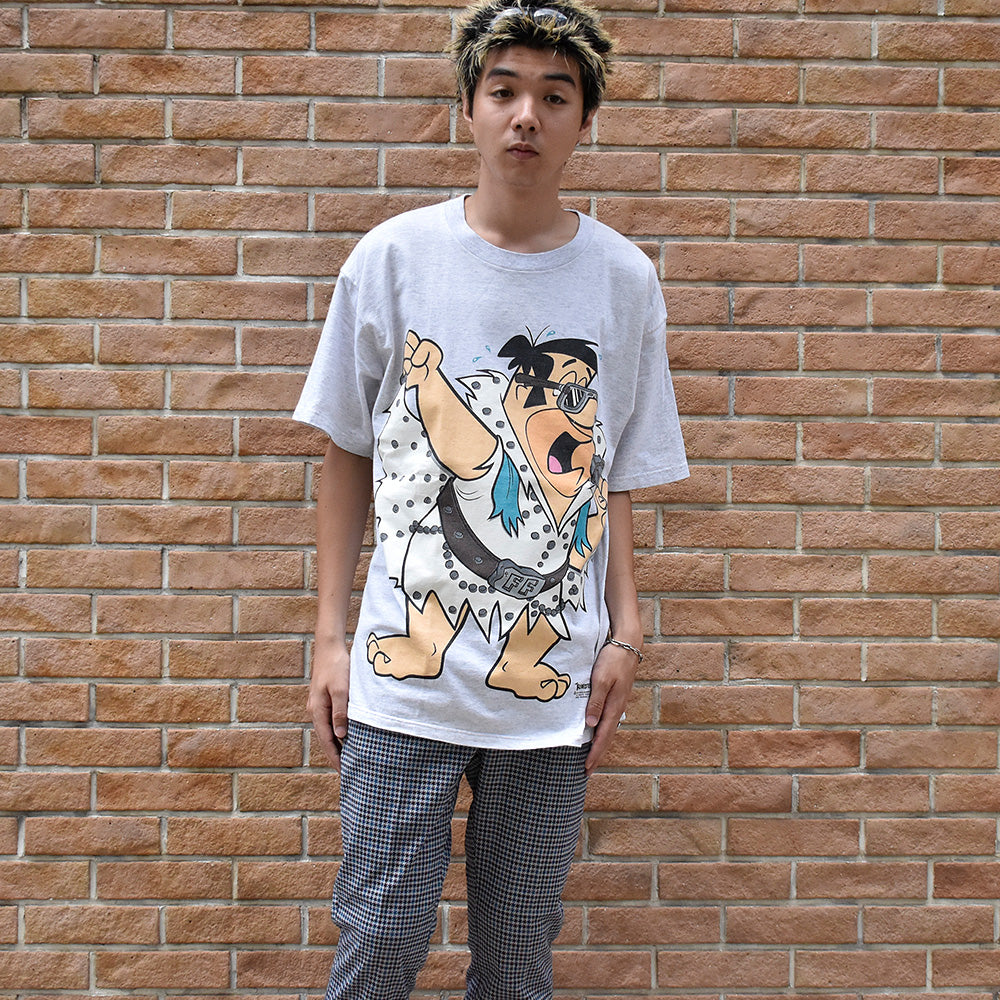 90's The Flintstones “THE KING OF BEDROCK'N ROLL” ビッグプリント！ 海外アニメ キャラ Tシャツ 250801H