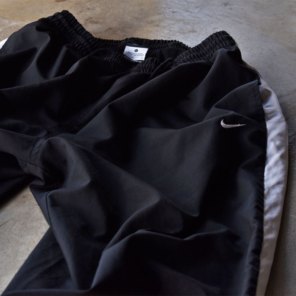 Y2K NIKE ナイロントラックパンツ  231128