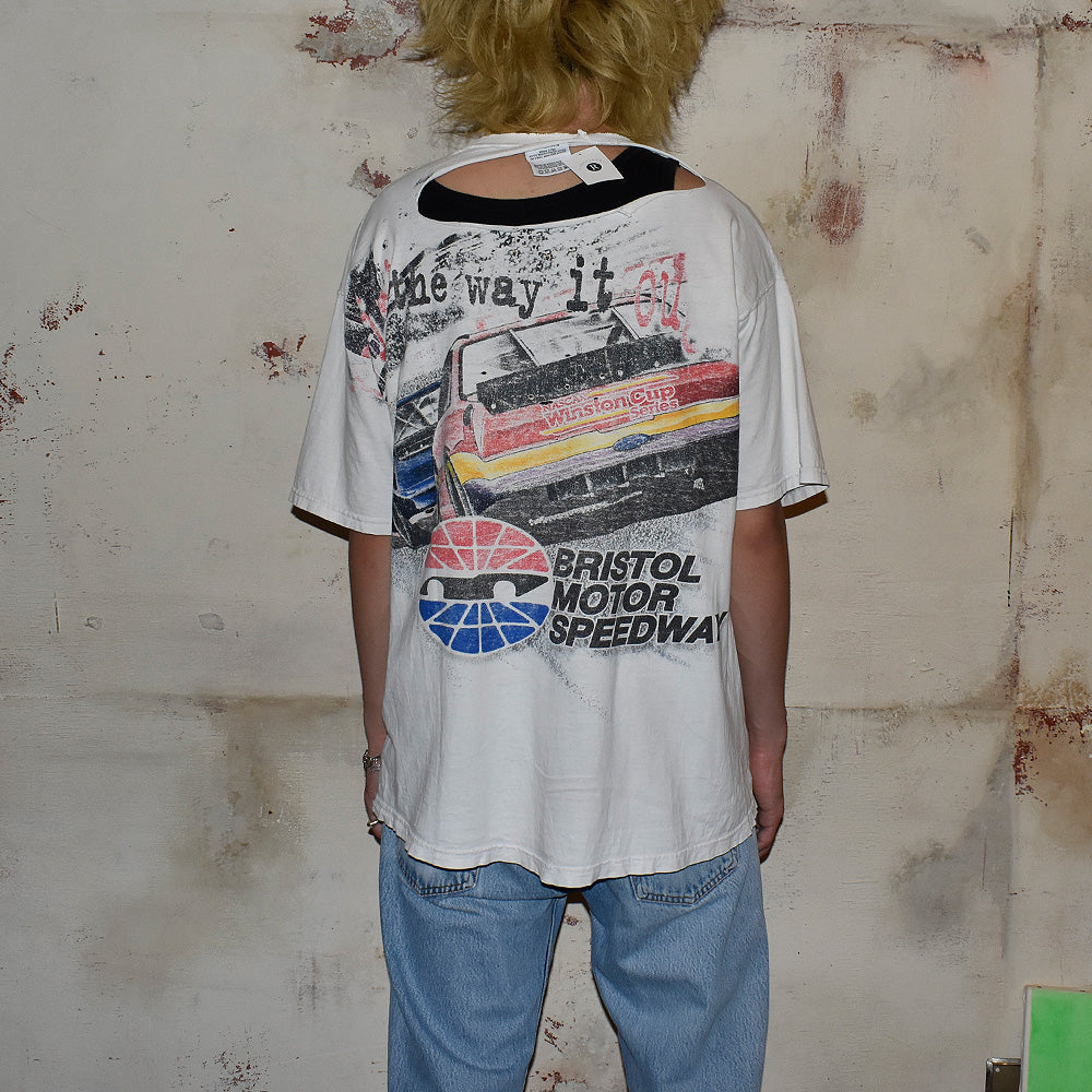 90's ボロ！ CHASE authentics "RBristol Motor Speedway" AOP！ レーシング Tシャツ USA製 250716H