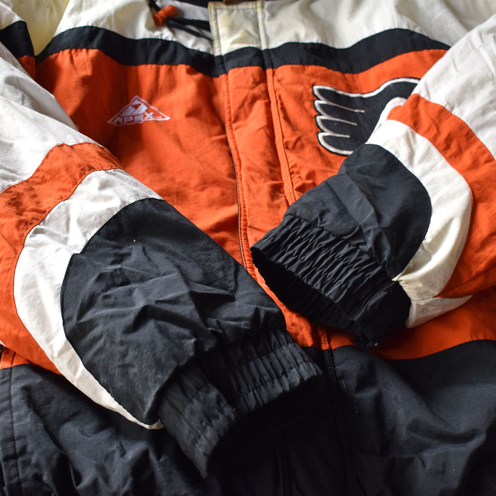 90’s APEX ONE “NHL Philadelphia Flyers” 中綿入り フード付き ナイロンジャケット 240216