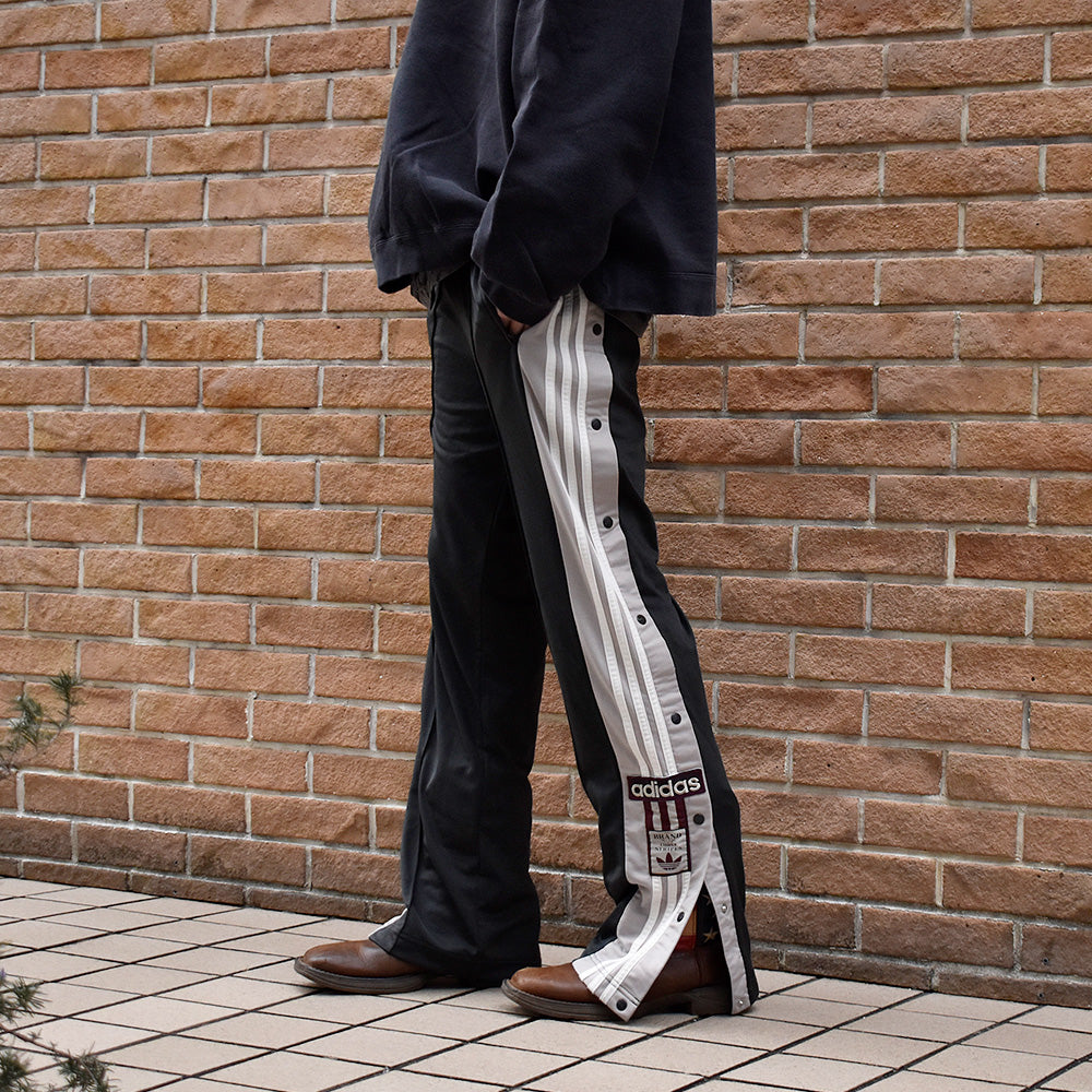 adidas トラックパンツ 240111H