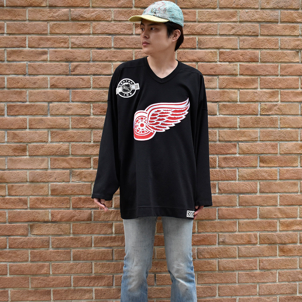CCM NHL “DETROIT RED WINGS“ ホッケーシャツ オールブラック！ 250624H