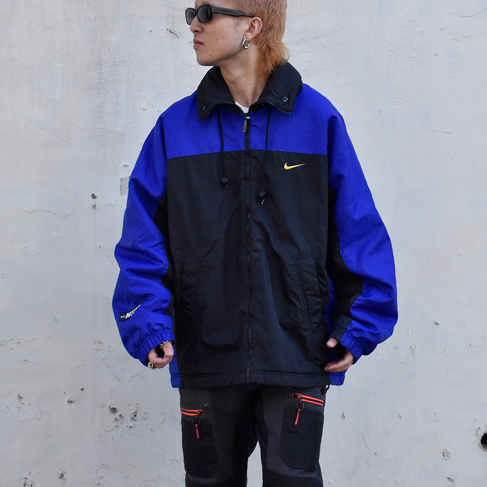 90's NIKE フード付き ナイロンジャケット 231219H