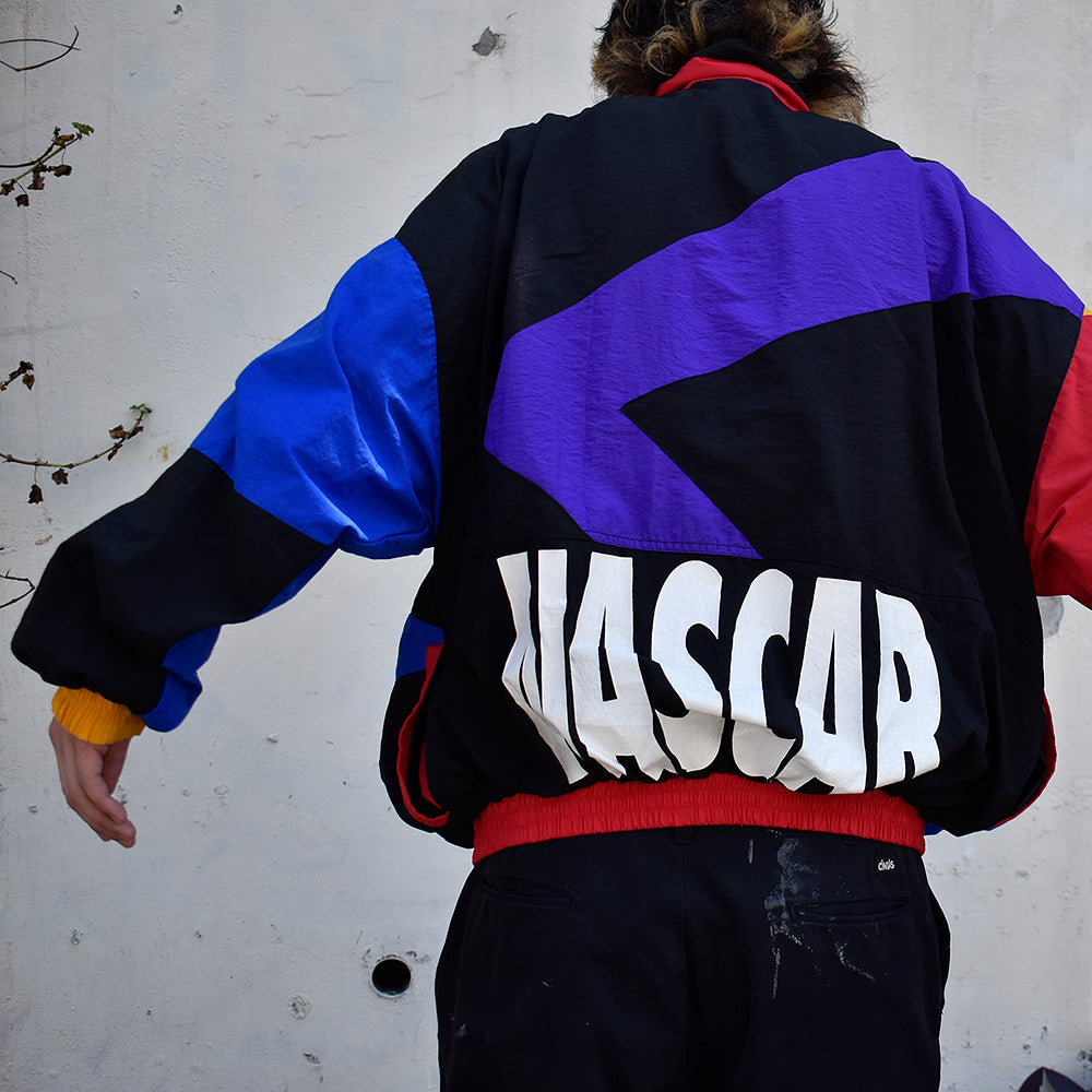 【美品】NASCAR レーシング ナイロンジャケット USA製 ビッグ刺繍ロゴレーシングジャケット