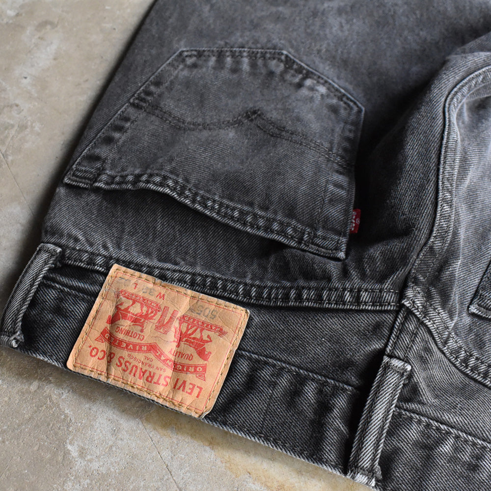 Levi's 505 ブラックデニムパンツ 241002
