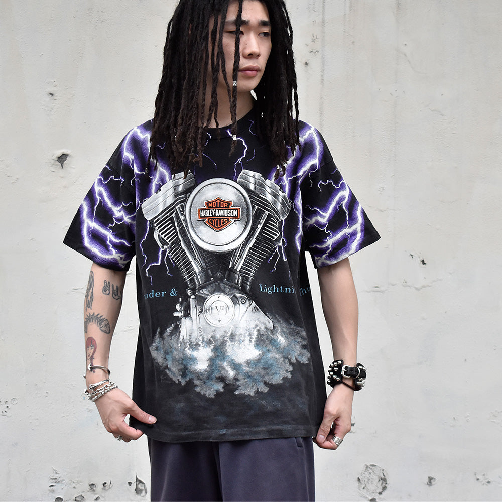 90's  Special！ AOP！ Harley Davidson “V2×サンダー” Tシャツ USA製 240617H