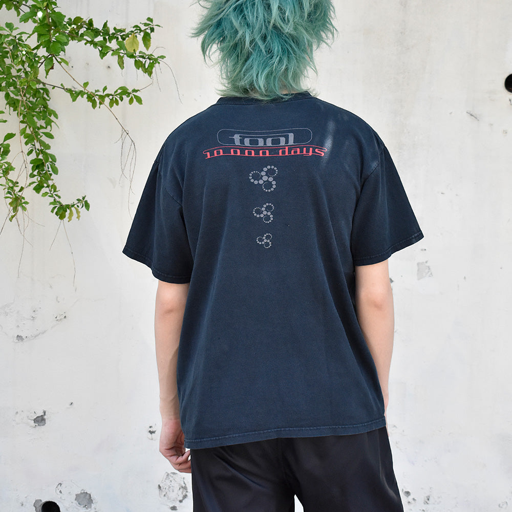 Y2K TOOL “10,000 Days” Tシャツ 250514H
