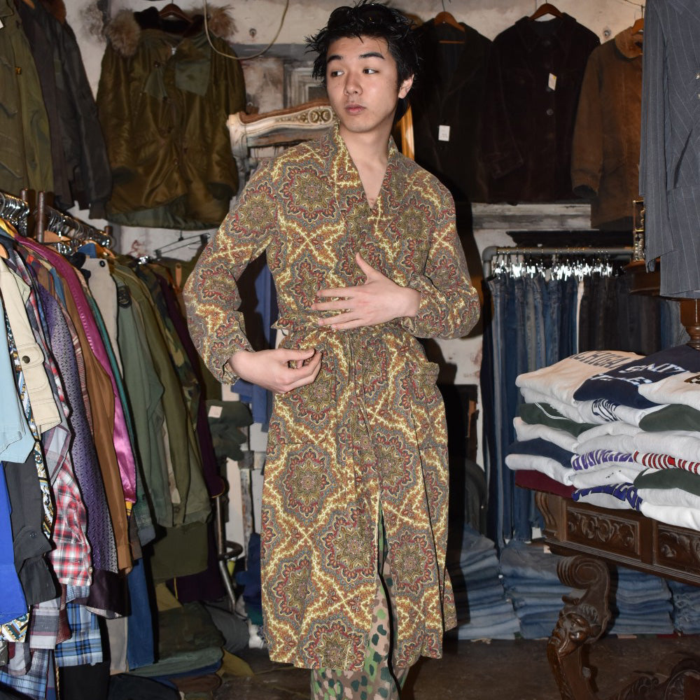 60's~ Robe ペイズリー柄 ガウンコート 260512H – LABORATORY®