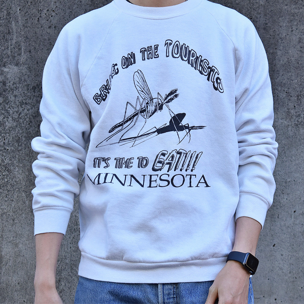 80’s JERZEES “BRING ON THE TOURISTS IT'S TIME TO EAT!!!” モスキート ラグランスウェット USA製 240104H