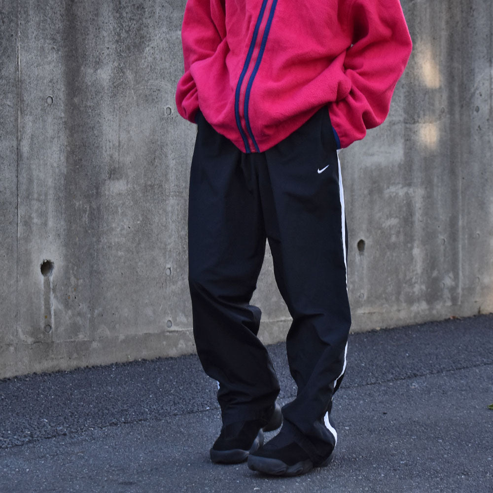 Y2K NIKE ナイロントラックパンツ  231128