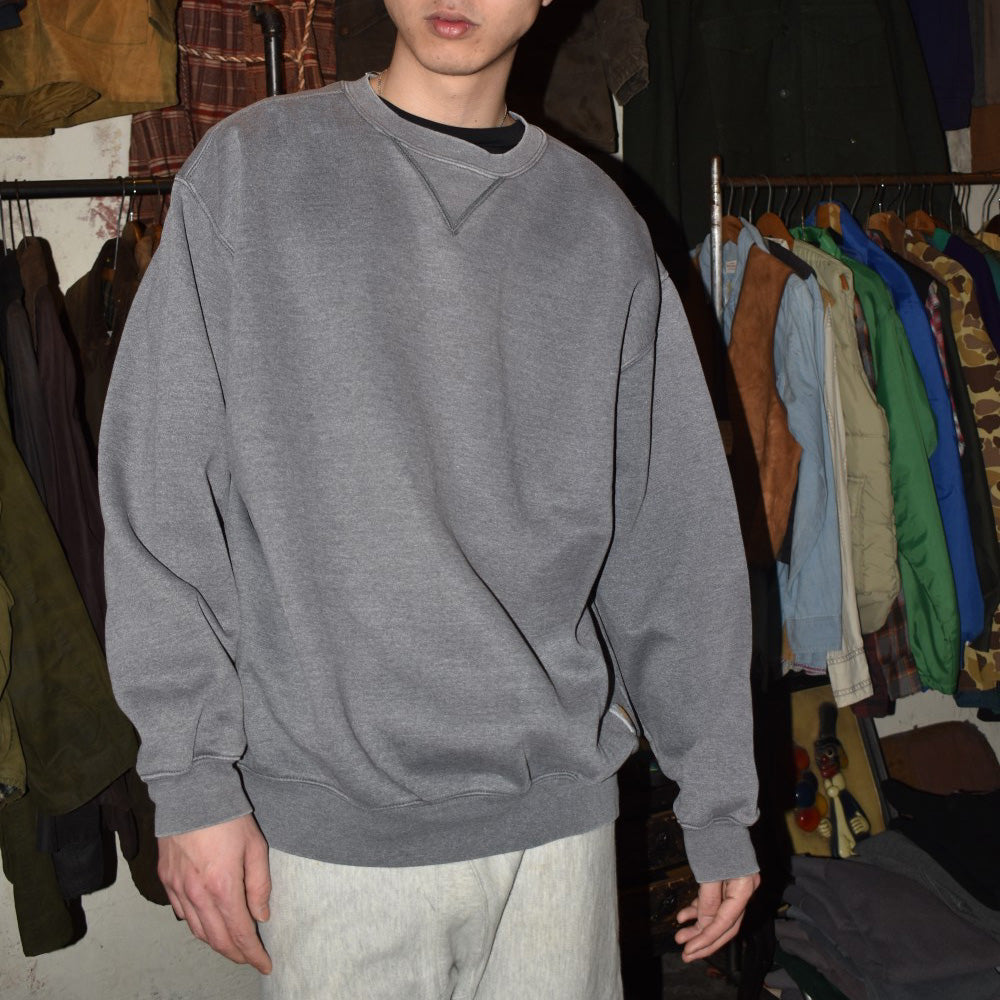 Carhartt 前V クルーネックスウェット 260206H