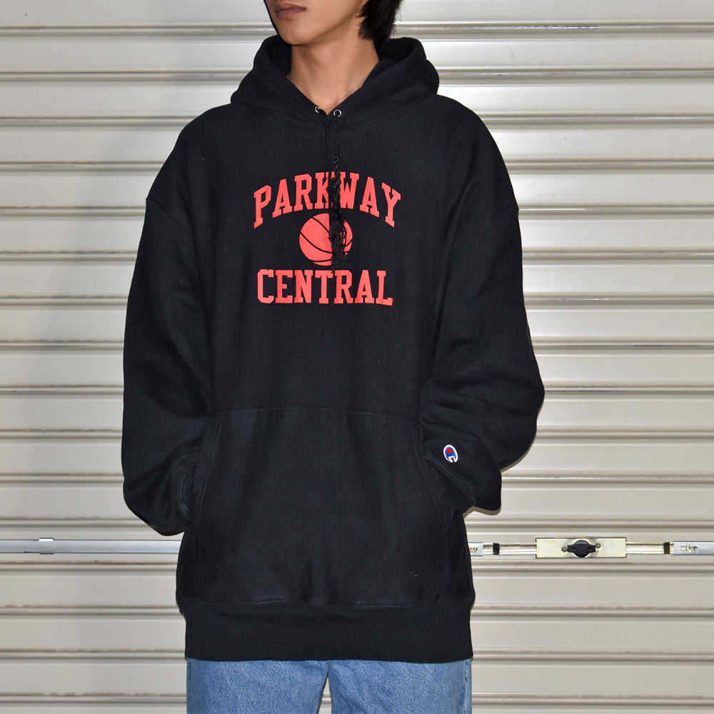 Y2K Champion “PARKWAY CENTRAL” RWパーカー 240327