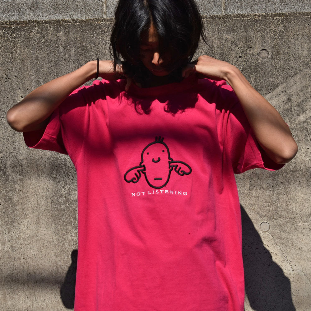 90’s　Fruit of the Loom ”NOT LISTENING” 刺繍 Tシャツ　USA製　230427