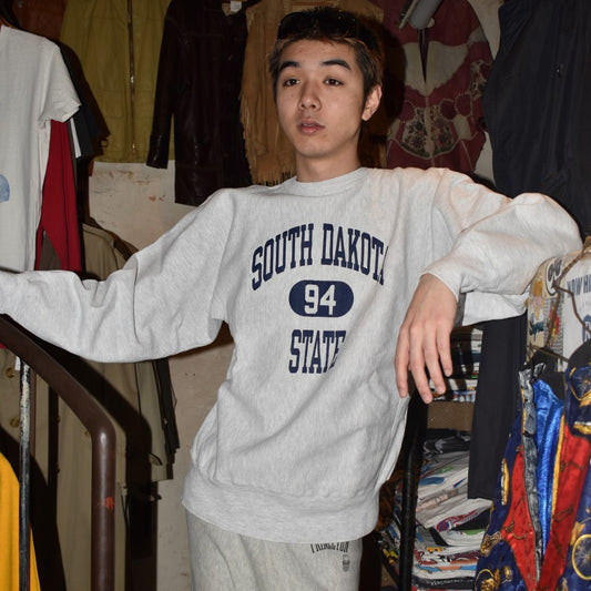 90's Champion REVERSE WEAVE "SOUTH DAKOTA STATE" リバーススウェット USA製 260206H