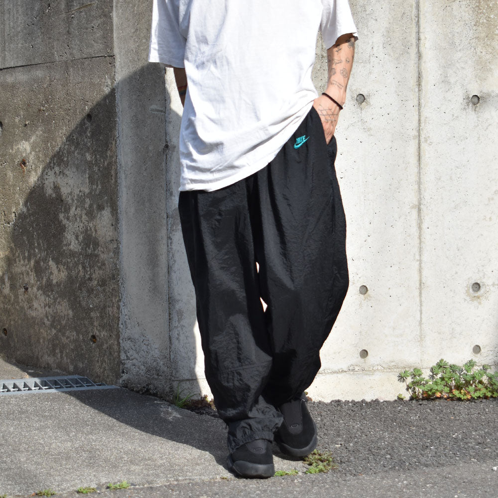 80’s NIKE ナイロン トラックパンツ 240331