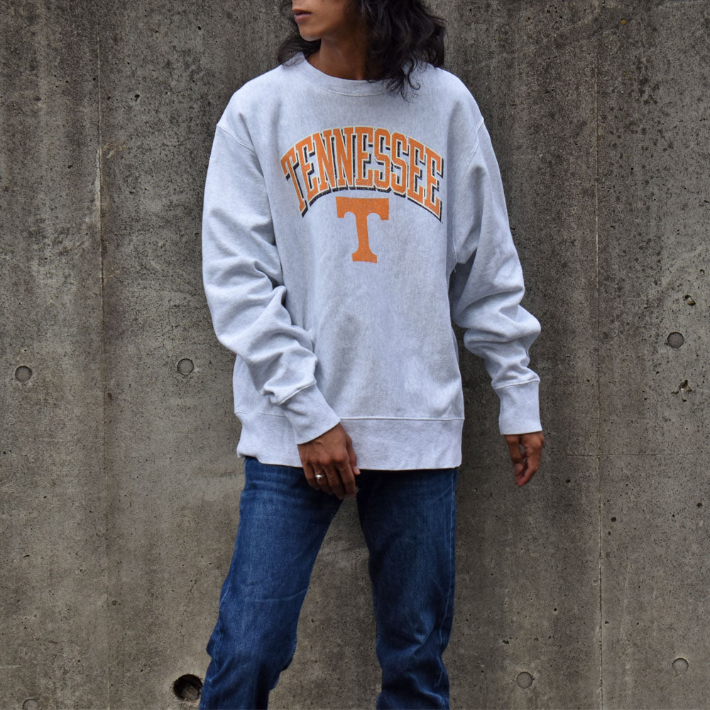 Champion “TENNESSEE” RWスウェット 230927