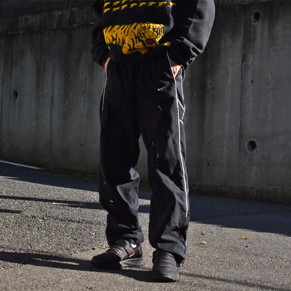 Y2K NIKE ナイロントラックパンツ  231017