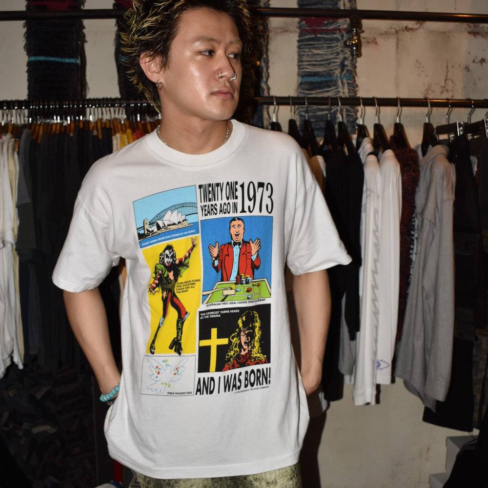 90's "TWENTY ONE YEARS AGO IN 1973" アートTシャツ 260703H
