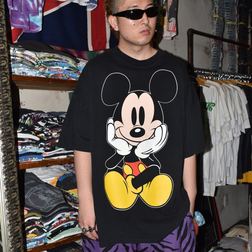 90's Disney Mickey Mouse お座りミッキー キャラクターTシャツ USA製 260717H