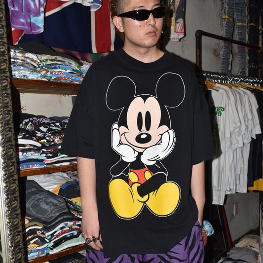90's Disney Mickey Mouse お座りミッキー キャラクターTシャツ USA製 260717H