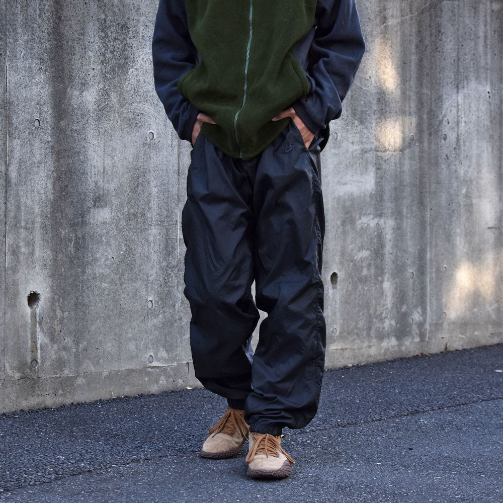 90’s NIKE ナイロン トラックパンツ  231126