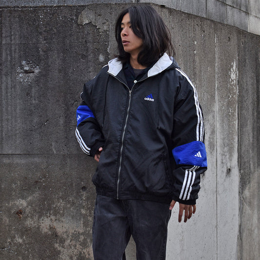 90’s adidas 中綿入り フード付き ナイロンジャケット 231119