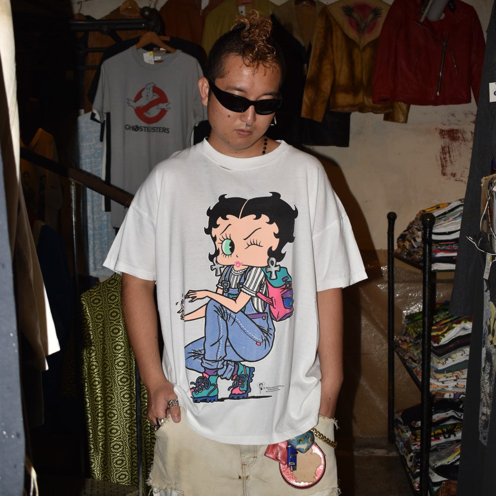 90's Betty Boop "Street Style" キャラクターTシャツ USA製 260825H