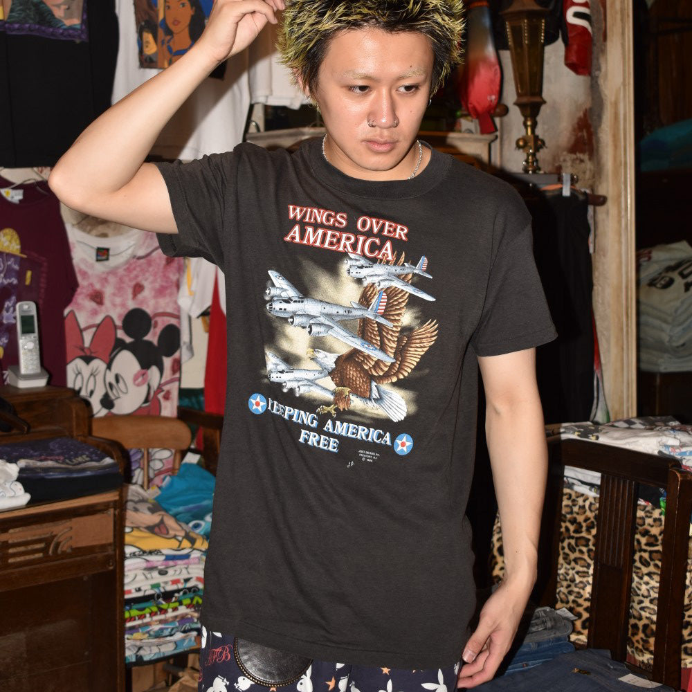 80's 3D EMBLEM "WINGS OVER AMERICA"  ミリタリーTシャツ 260626H