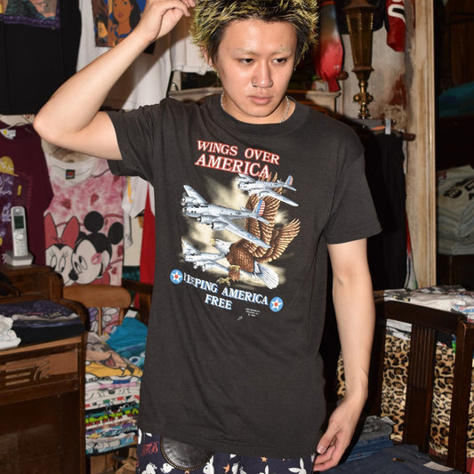 80's 3D EMBLEM "WINGS OVER AMERICA"  ミリタリーTシャツ 260626H
