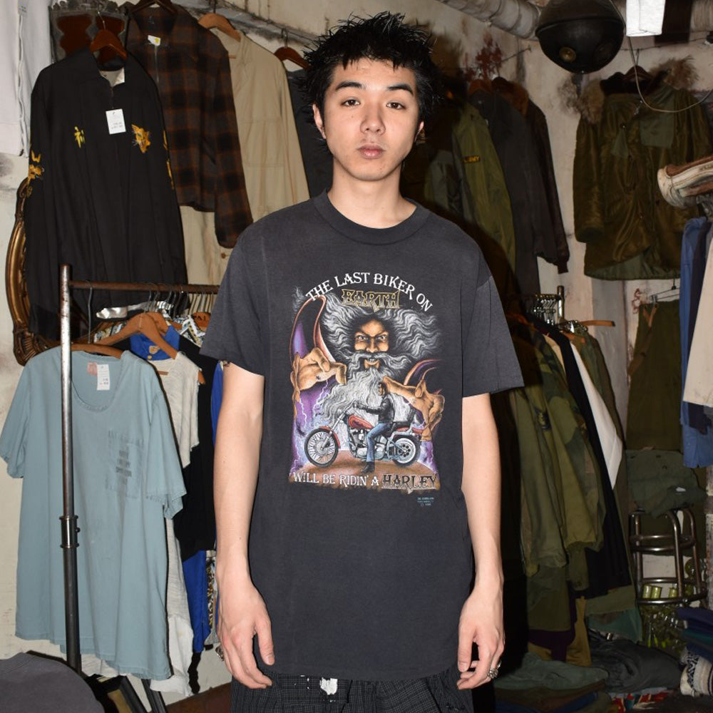 90's 3D Emblem/HARLEY-DAVIDSON "The Last Biker on Earth" ハーレーTシャツ 260501H