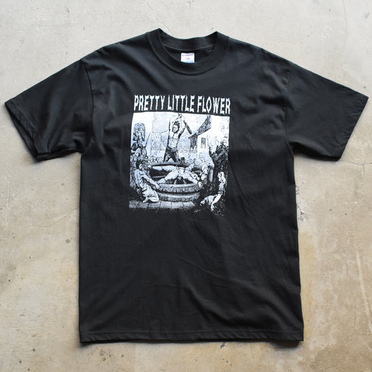 Y2K デッドストック！ Pretty Little Flower "Torture Scene" Tシャツ 250919