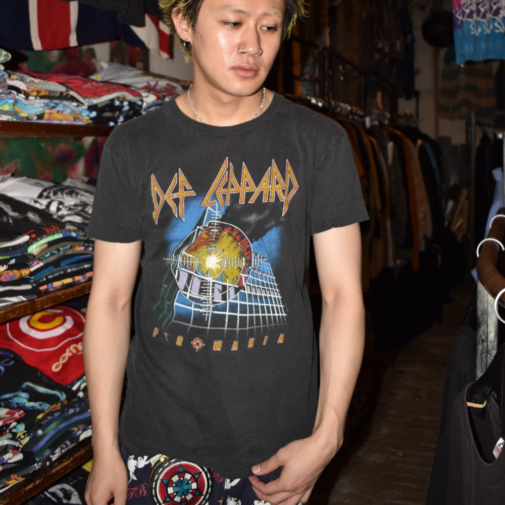 80's Def Leppard "Pyromania" ヘヴィメタル ロックTシャツ 260626H