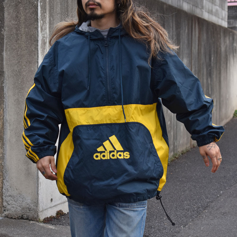 90’s adidas 裏地付き ハーフジップ ナイロンプルオーバー 240323