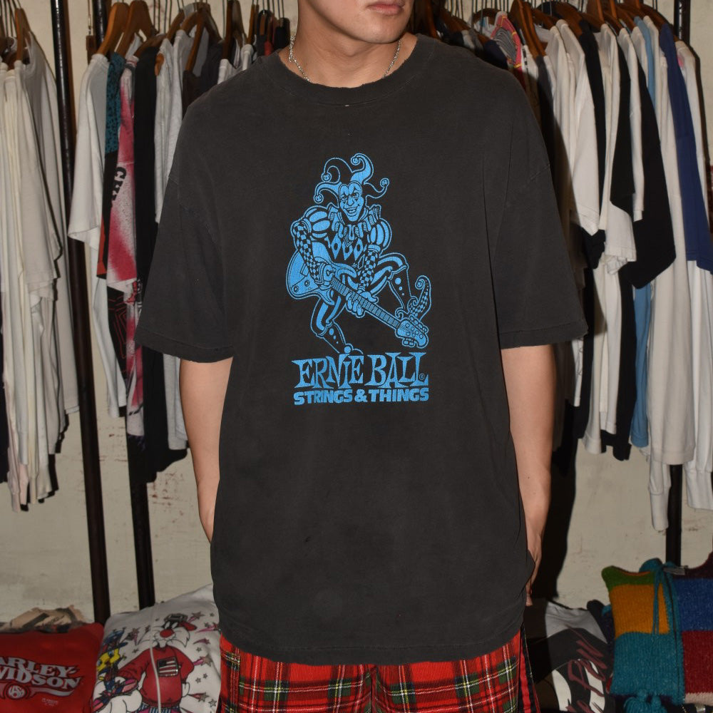 90's Ernie Ball "Strings & Things" ジェスター ギターTシャツ USA製 260721H